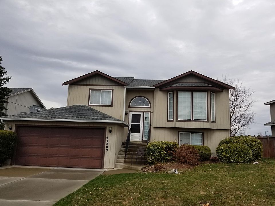 1st image of 23809 E Maxwell Dr