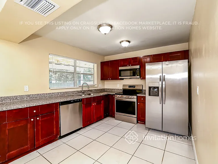 3070 SE 1st Pl — Photo 7
