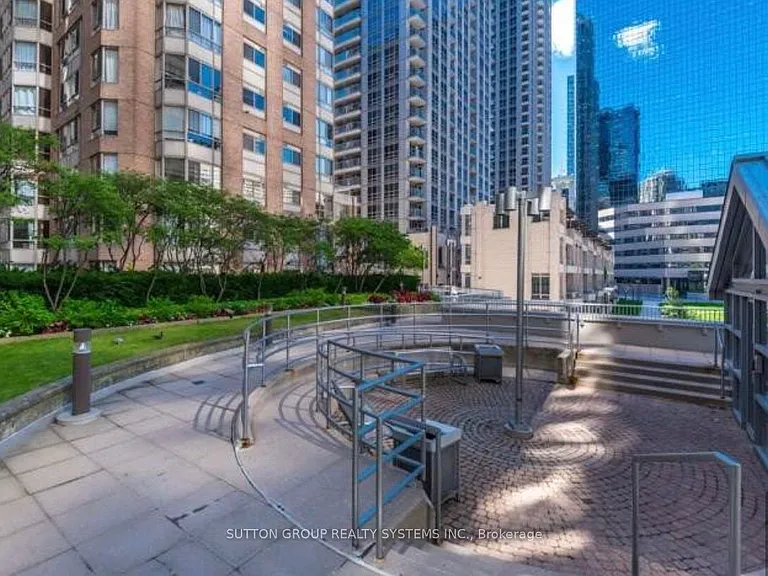 717 Bay St #1809 — Photo 21
