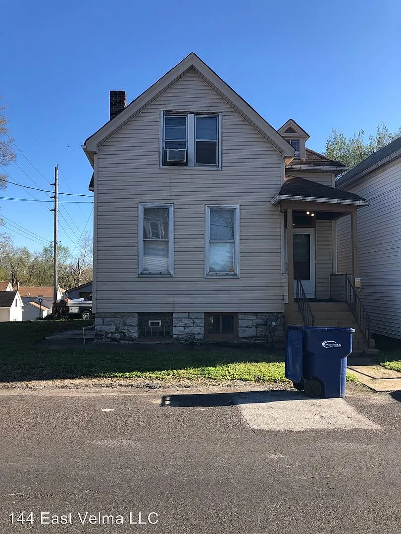 144 E Velma Ave photo 1