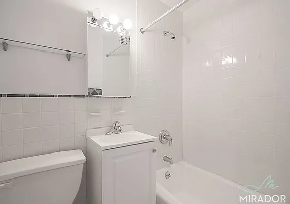 Rented by Mirador Real Estate | media 35