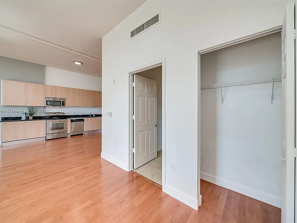 1st image of 2100 Van Buren St APT 409