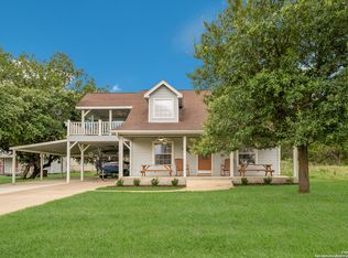 132 Clearview Dr, Canyon Lake, TX 78133