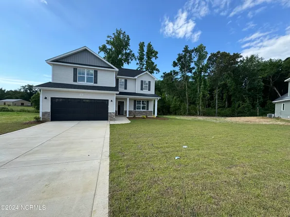141 Vorster Road, Raeford, NC 28376
