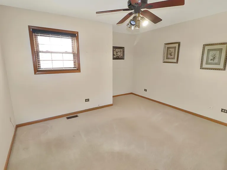 9236 Whitehall Ln — Photo 16