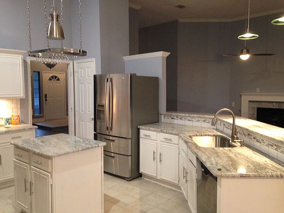 3rd image of 2014 Stillwater Dr