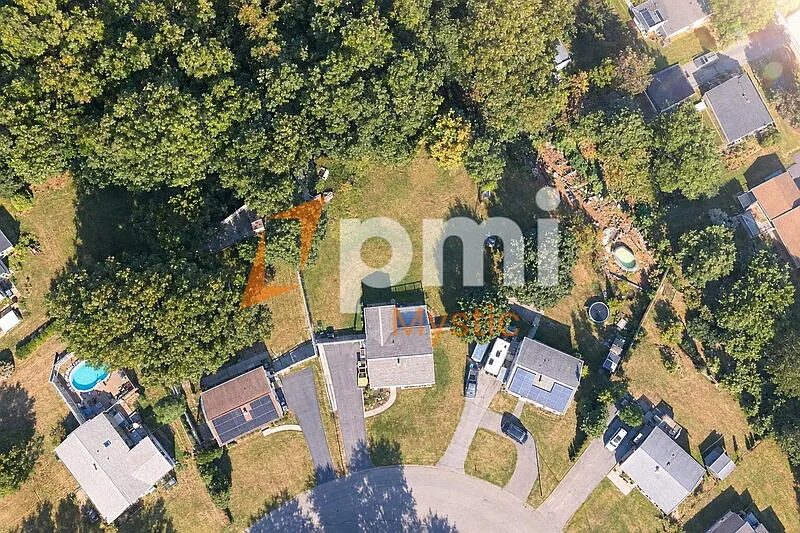 3 bed, 2.0 bath, 1146 sqft, $3,126 — Photo 3