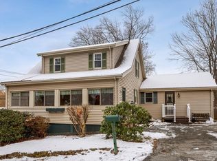 45 Brentwood Rd, Woburn, MA 01801