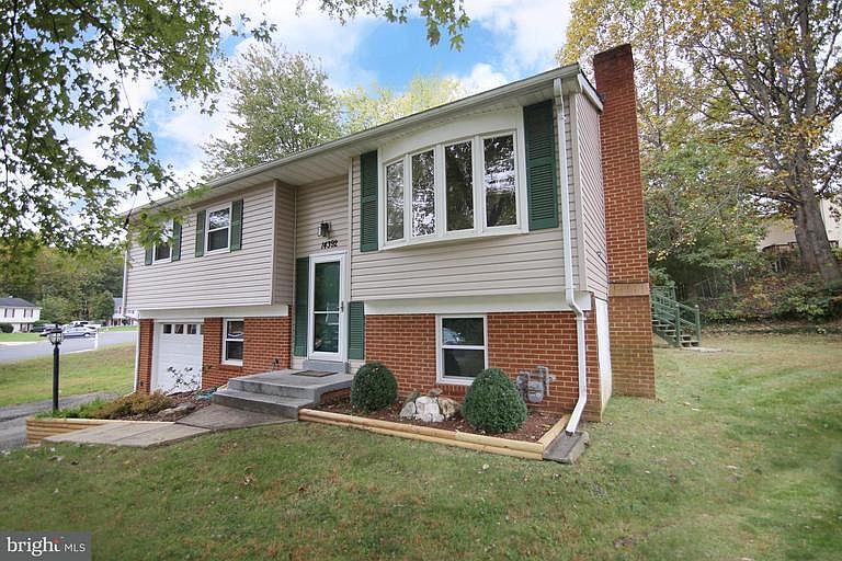 1st image of 14392 Surrydale Dr