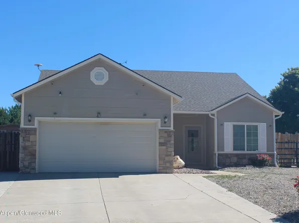 42 Eagle Ct, Parachute, CO 81635