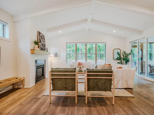 151 Monteith Dr, Chapel Hill, NC 27516