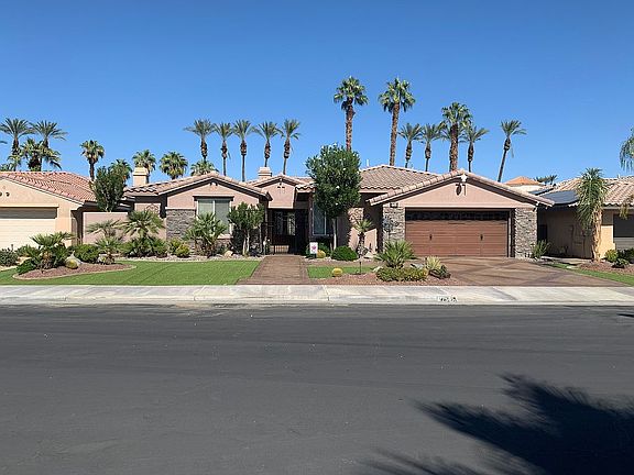 2nd image of 77540 Barons Cir