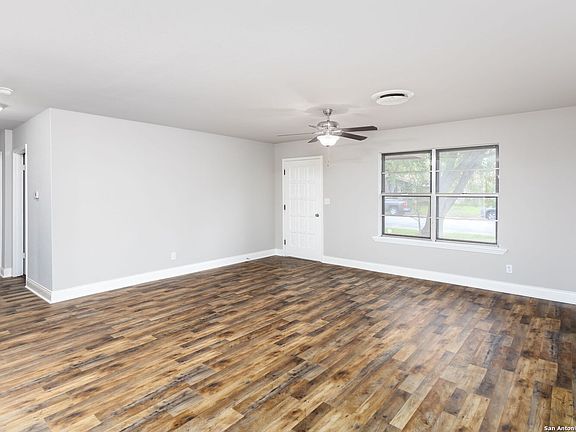 3rd image of 1595 MARIGOLD DR