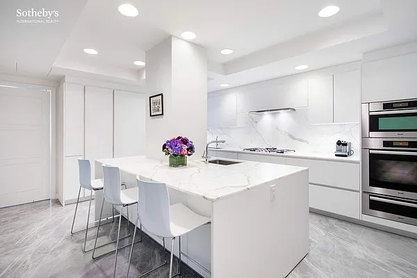 Rented by Sotheby's International Realty | media 4