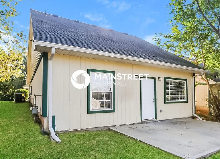 2430 Wilson Ave — Photo 15