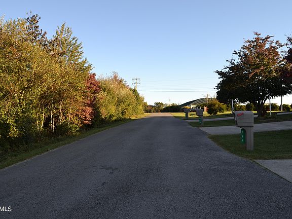 3rd image of 0 Woodgate Dr Lot 13