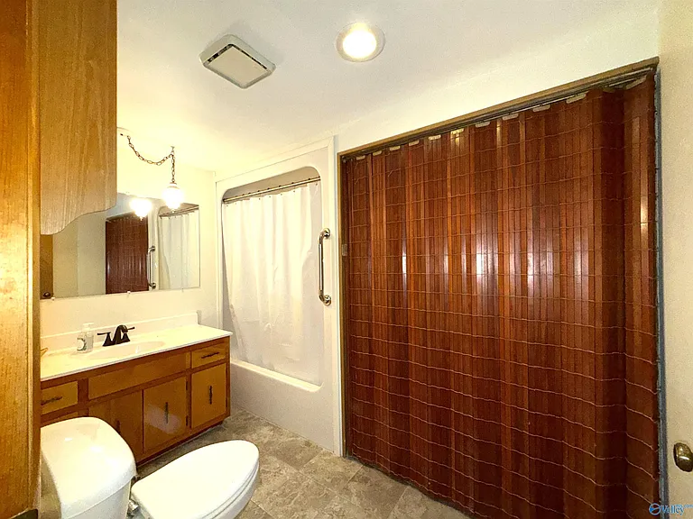 743 W Arbor Dr NW — Photo 4