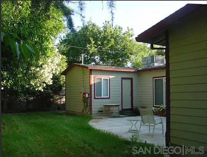 752 Anderson Rd — Photo 11