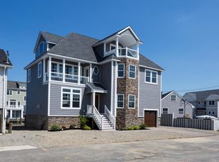370 Lauderdale Dr, Lavallette, NJ 08735
