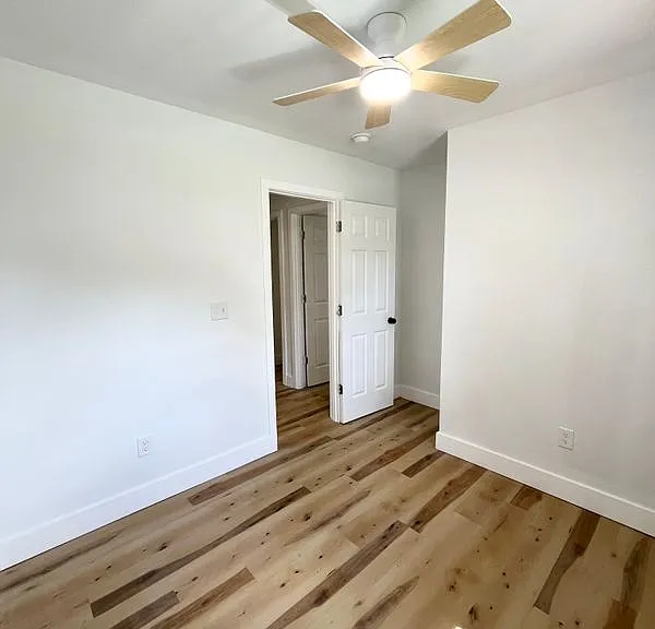 3741 Elmwood Ave — Photo 6
