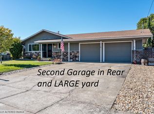 420 Zinfandel Drive, Ukiah, CA 95482