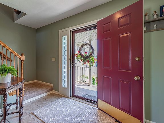 4th image of 9240 Turner Dr