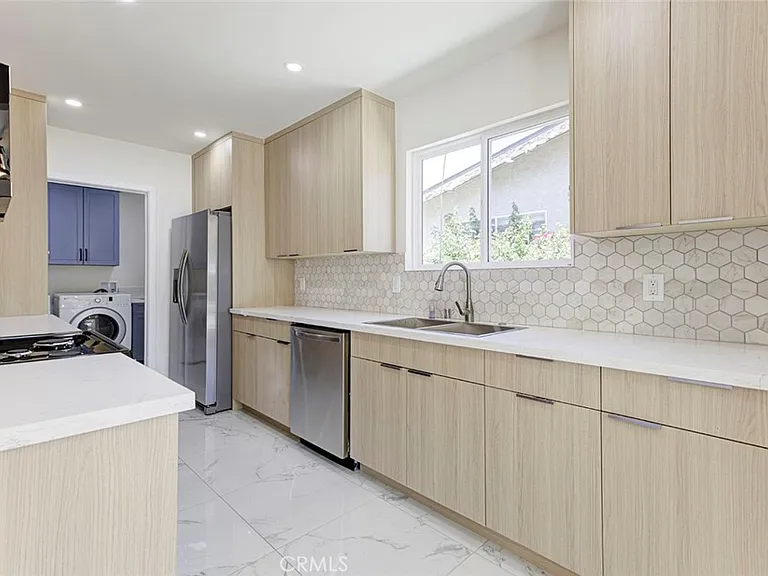 8358 Nestle Ave — Photo 7