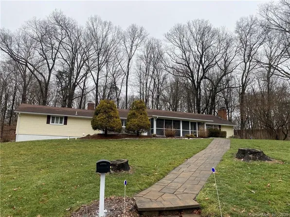 80 Willowcrest Drive Drive, Hamden, CT 06518