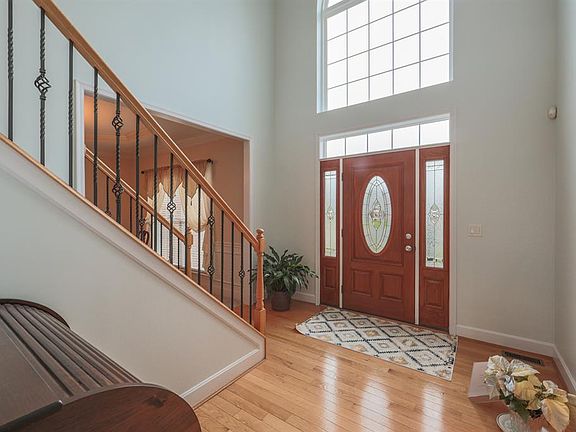 4th image of 8093 Aster Ct