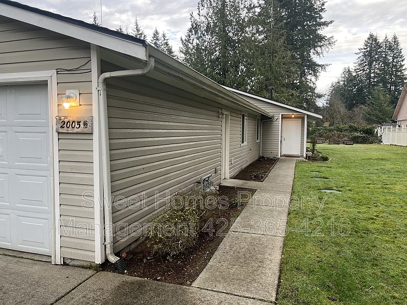 1st image of 2005.5 131st Ave NE