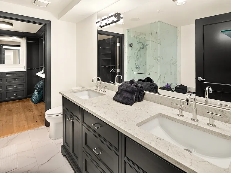 10630 NE 9th Pl #10 — Photo 30