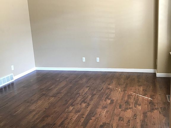 4th image of 2372 W Adelaide Dr