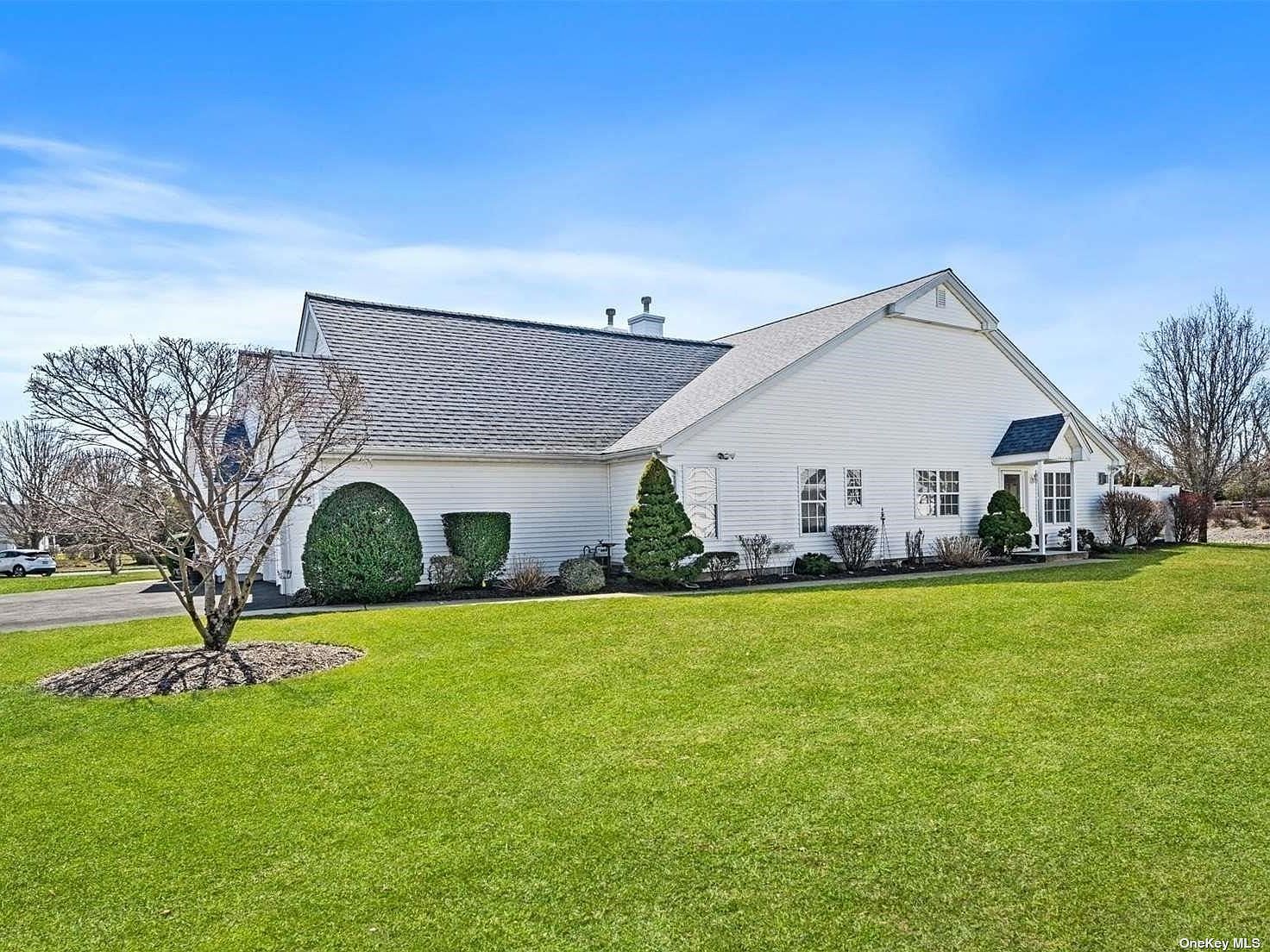 3 Summerfield Lane S UNIT 3, Riverhead, NY 11901 Zillow