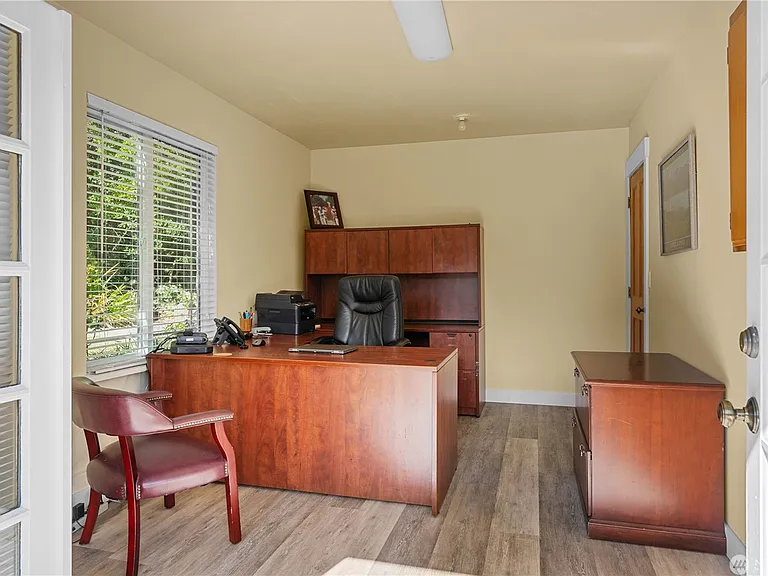 3616 Tahoma Pl W — Photo 16