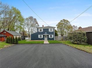 11 Coggeshall Ave, Bristol, RI 02809