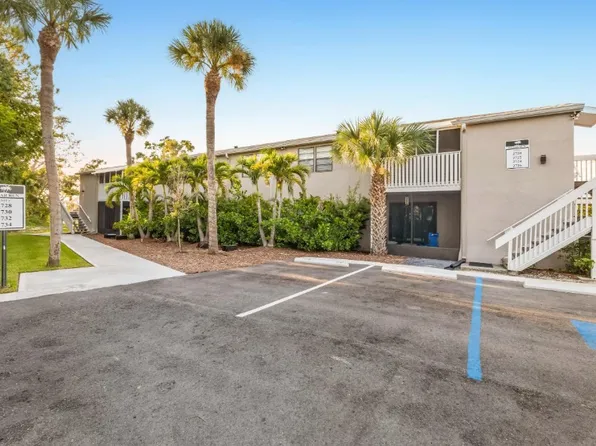 2730 49th Ave W, Bradenton, FL