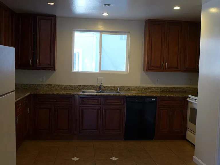 740 Concord Ave #1 — Photo 3