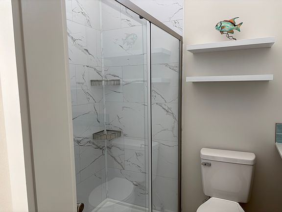 5th image of 34015 Avalon St #R