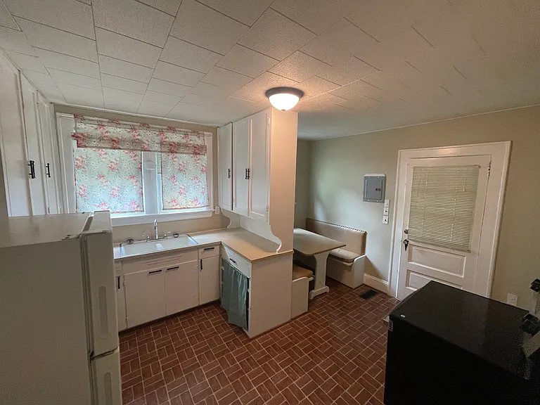 125 Masonic Dr — Photo 7