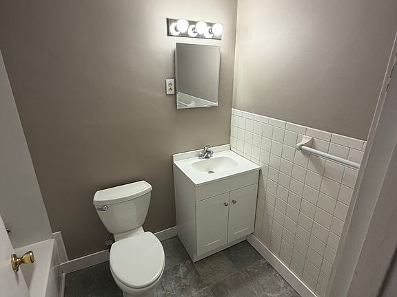 4th image of 109 Paulette Ct