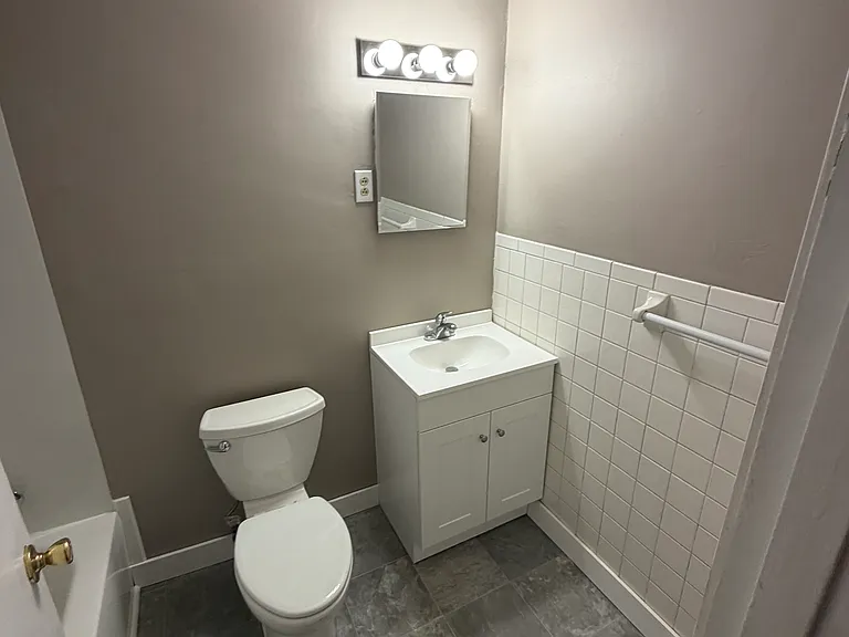 109 Paulette Ct — Photo 4