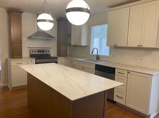 1790 Rio Valley Dr, Clive, IA 50325