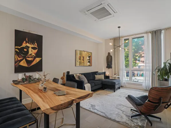 695 6th Avenue image 1 of 35