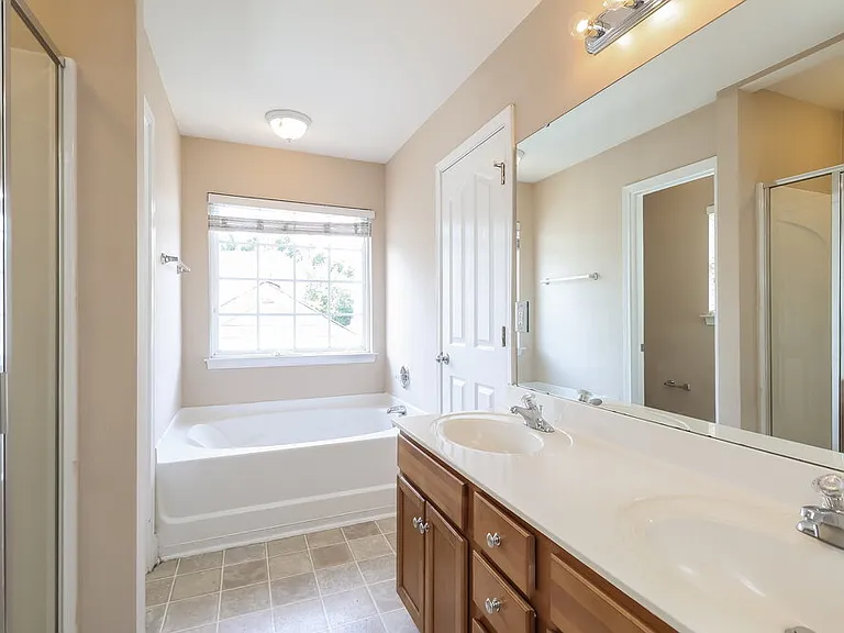 13768 Aldenbrook Dr — Photo 13