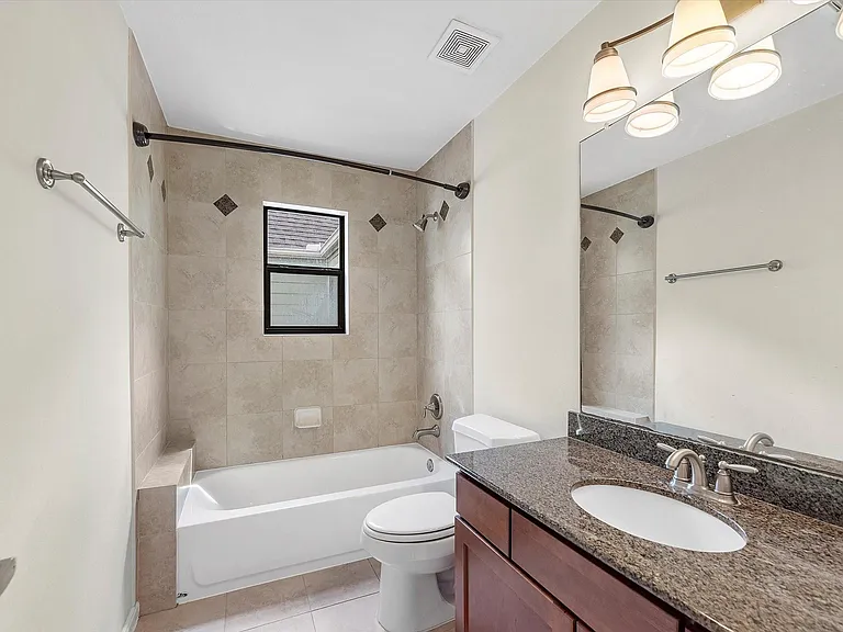 4217 Koehler St — Photo 21