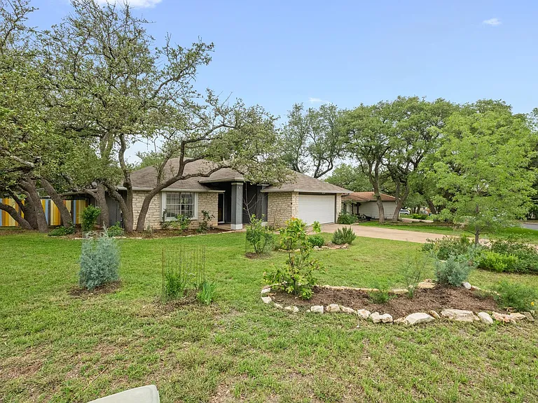 4820 Marblehead Dr — Photo 4