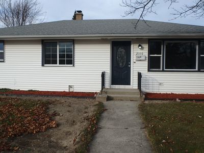 2310 W Glen Flora Ave, Waukegan, IL, 60085