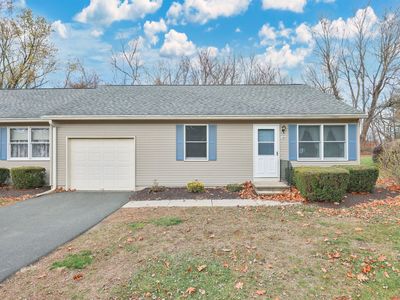 102 North Maple Street APT 1A, Enfield, CT, 06082