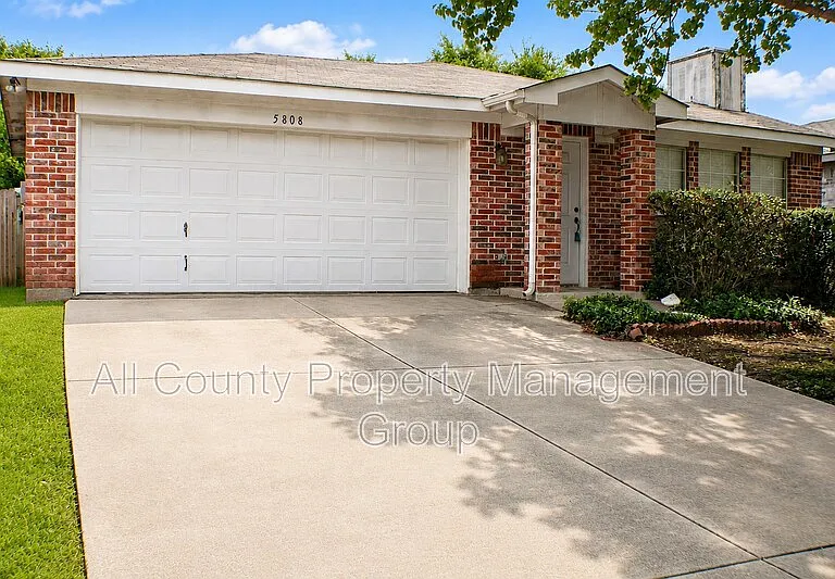 5808 Matt St — Photo 1