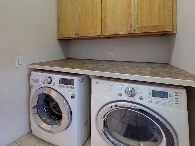 7858 Irvine Ave — Photo 16